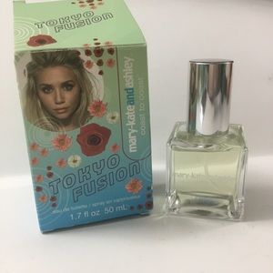 Mary-Kate & Ashley Coast To Coast TOKYO FUSION For Her